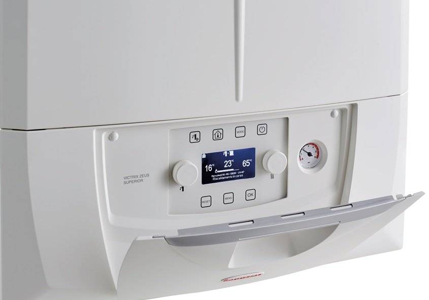 Centrală termică în condensare Immergas Victrix Zeus Superior 25, Boiler Inox 54L, 25 kW, Cod 3.030900